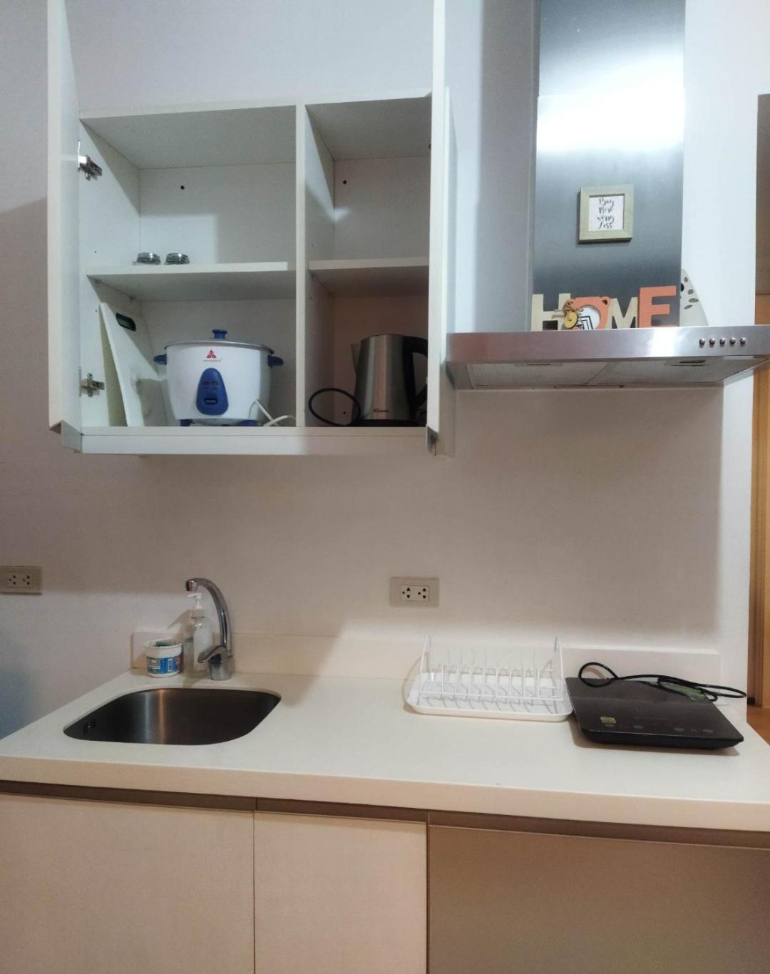 Apartment At Sm Bicutan With Balcony Manila