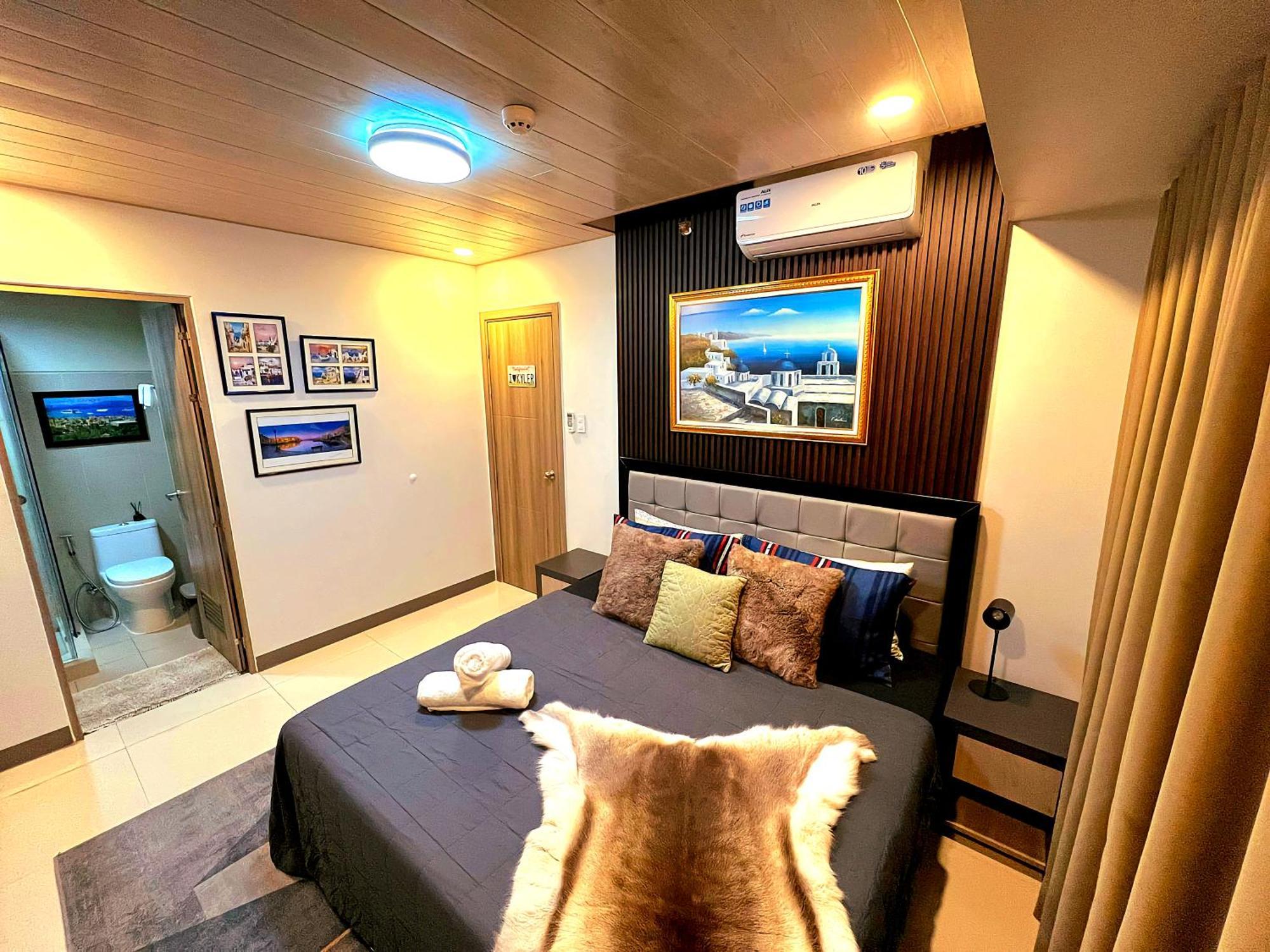 Urban Oasis: Prime With Airport Convenience