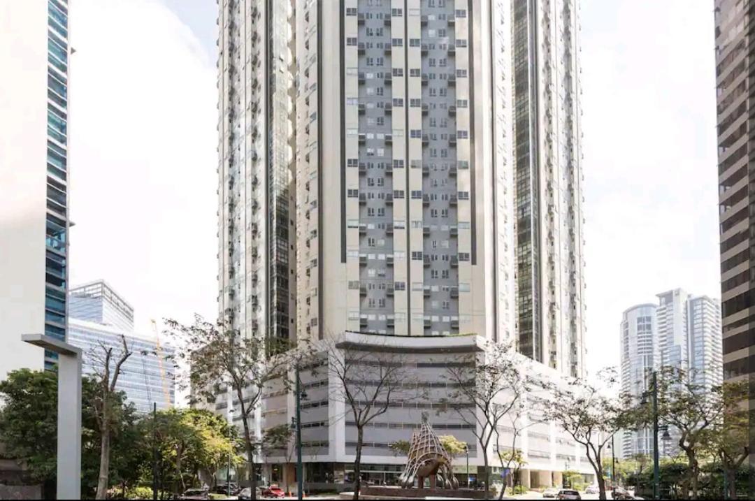 Apartment L1 Twin Bed Staycation In Bonifacio Global *
