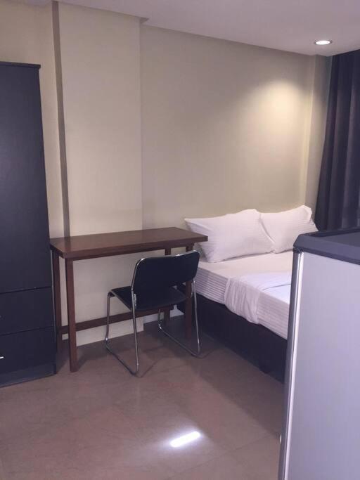 Spacious B202 Manila