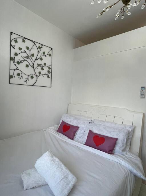 Cozy Sunset View - Centrally Located! Apartment