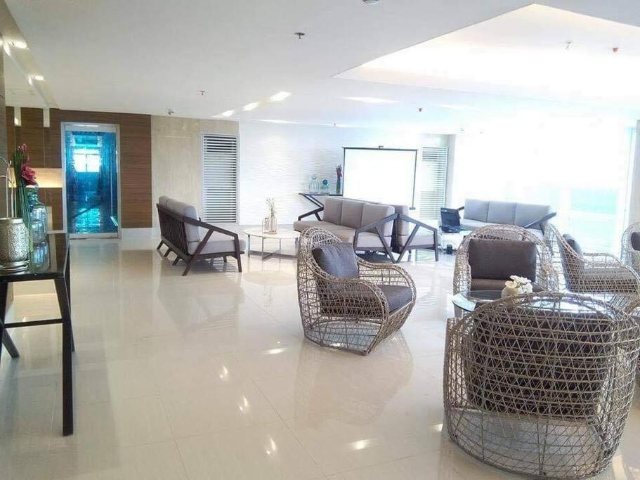 Apartment Cozy Sunset View - Centrally Located! *