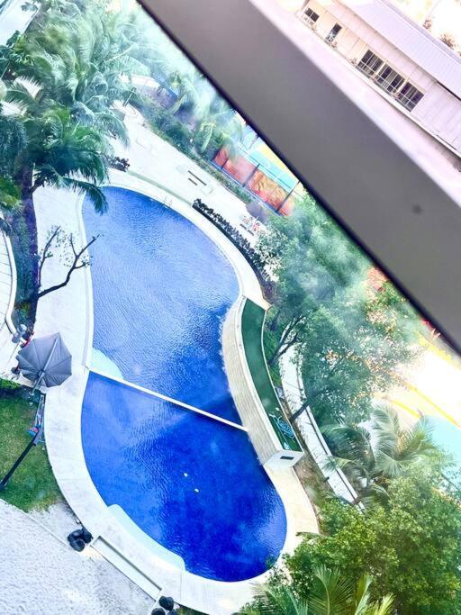 1br Club Pool View At Azure-maui Apartment