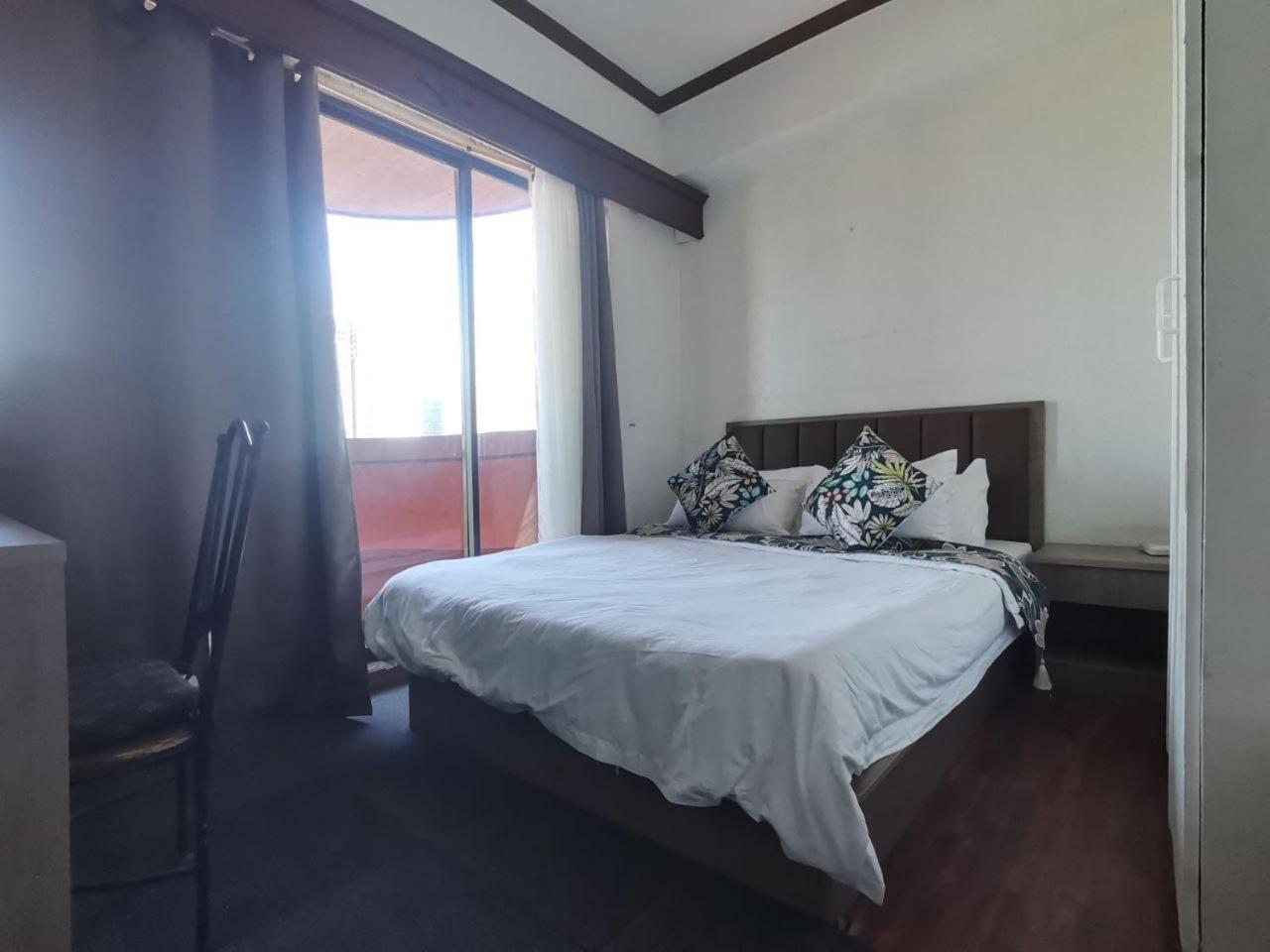 Apartment Room Accommodation *