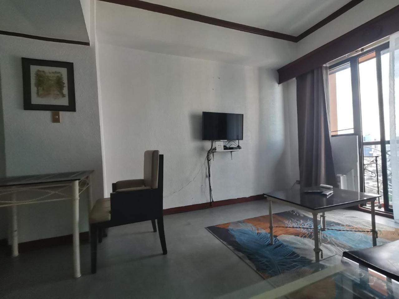 Room Accommodation * Manila