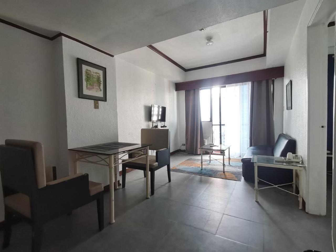 Room Accommodation Apartment Manila