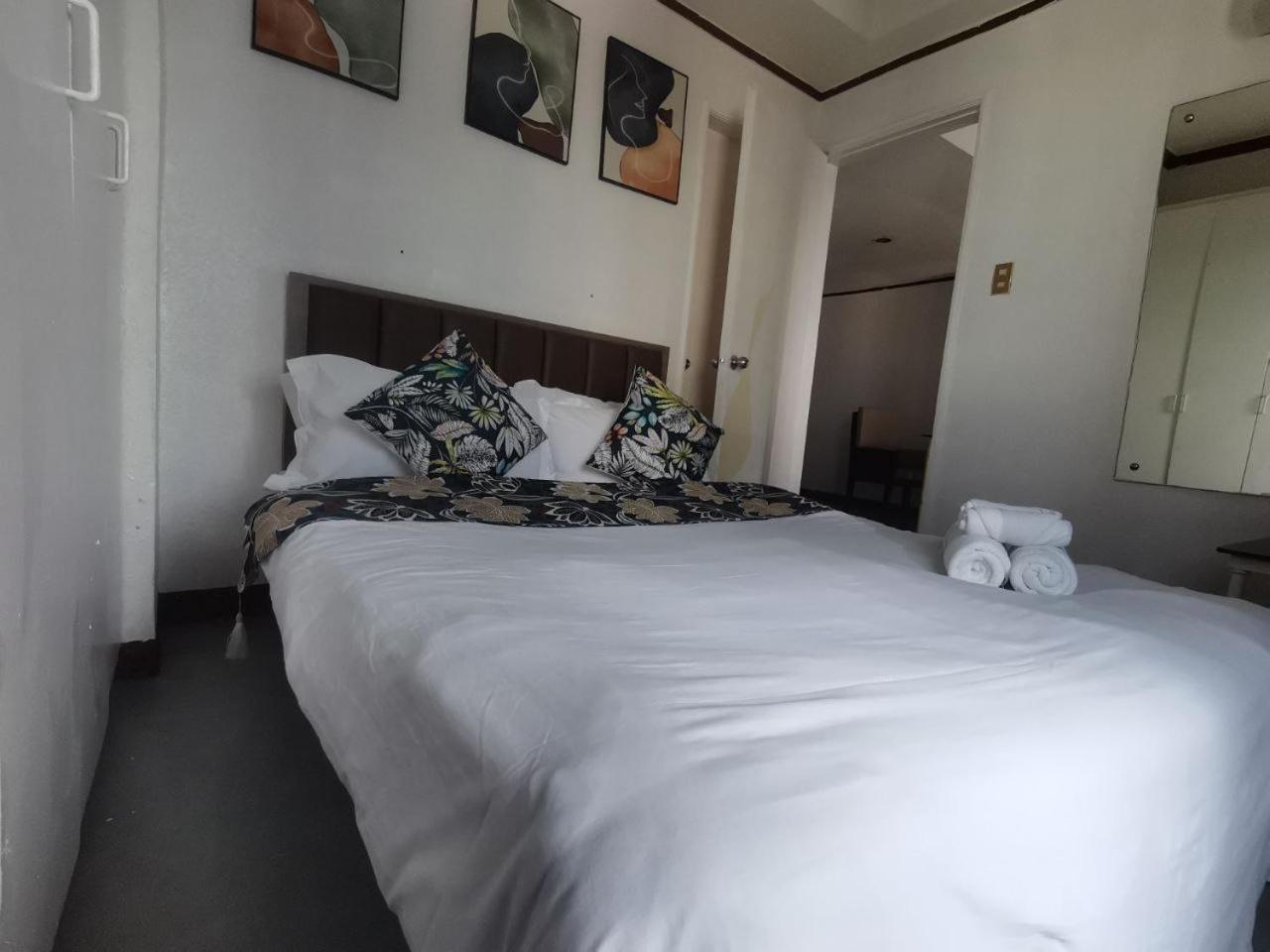 Room Accommodation Apartment Manila