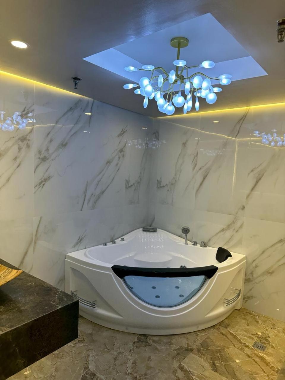 Makati Luxury * Manila