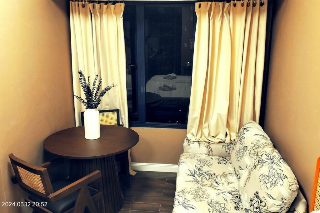 Calm Staycation S&l Apartment *