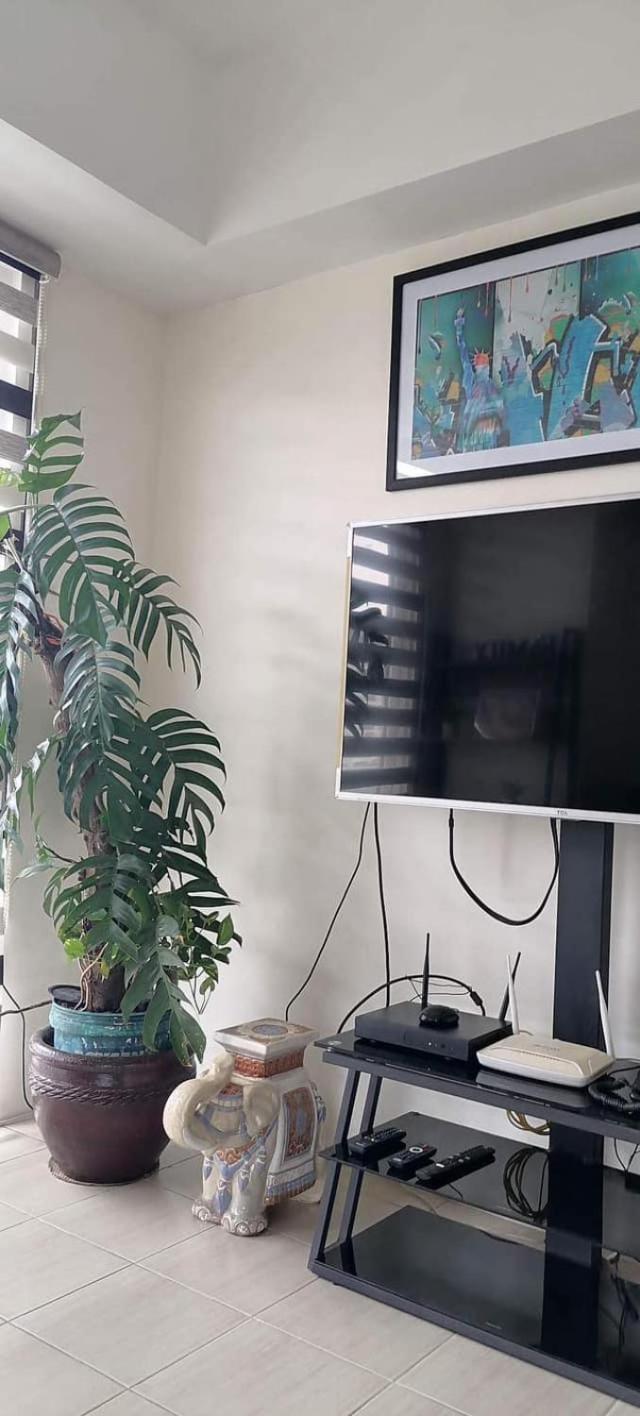 2 Bedrooms Access Penthouse Unit