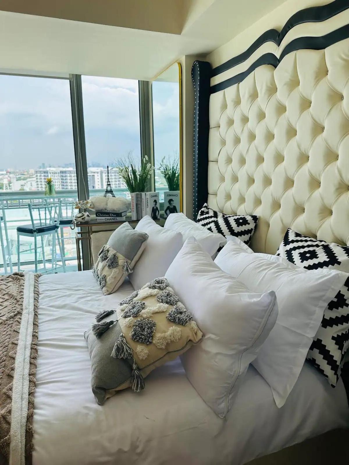 Azure Beach Residences By Andre Manila