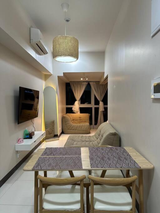Classy And Spacious 1br-t1 Apartment