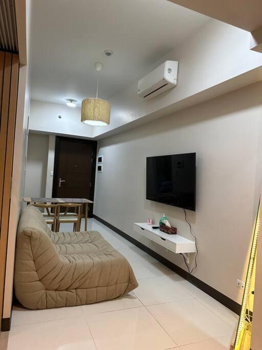 Classy And Spacious 1br-t1 Apartment *