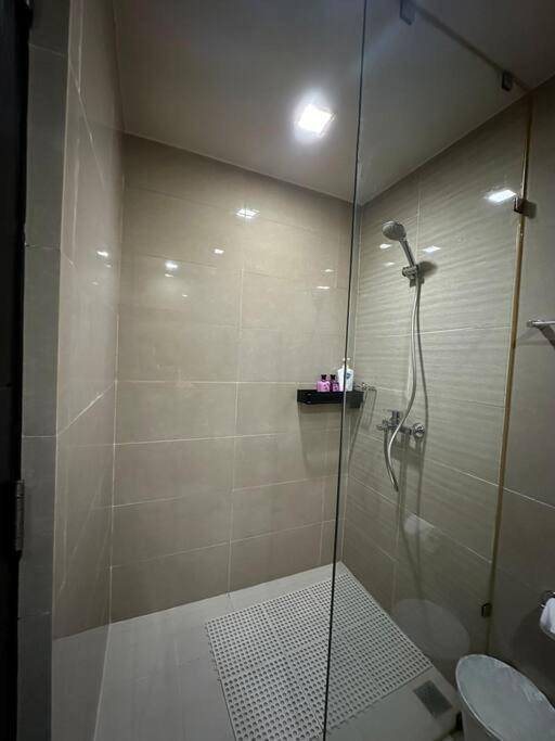 Apartment Classy And Spacious 1br-t1