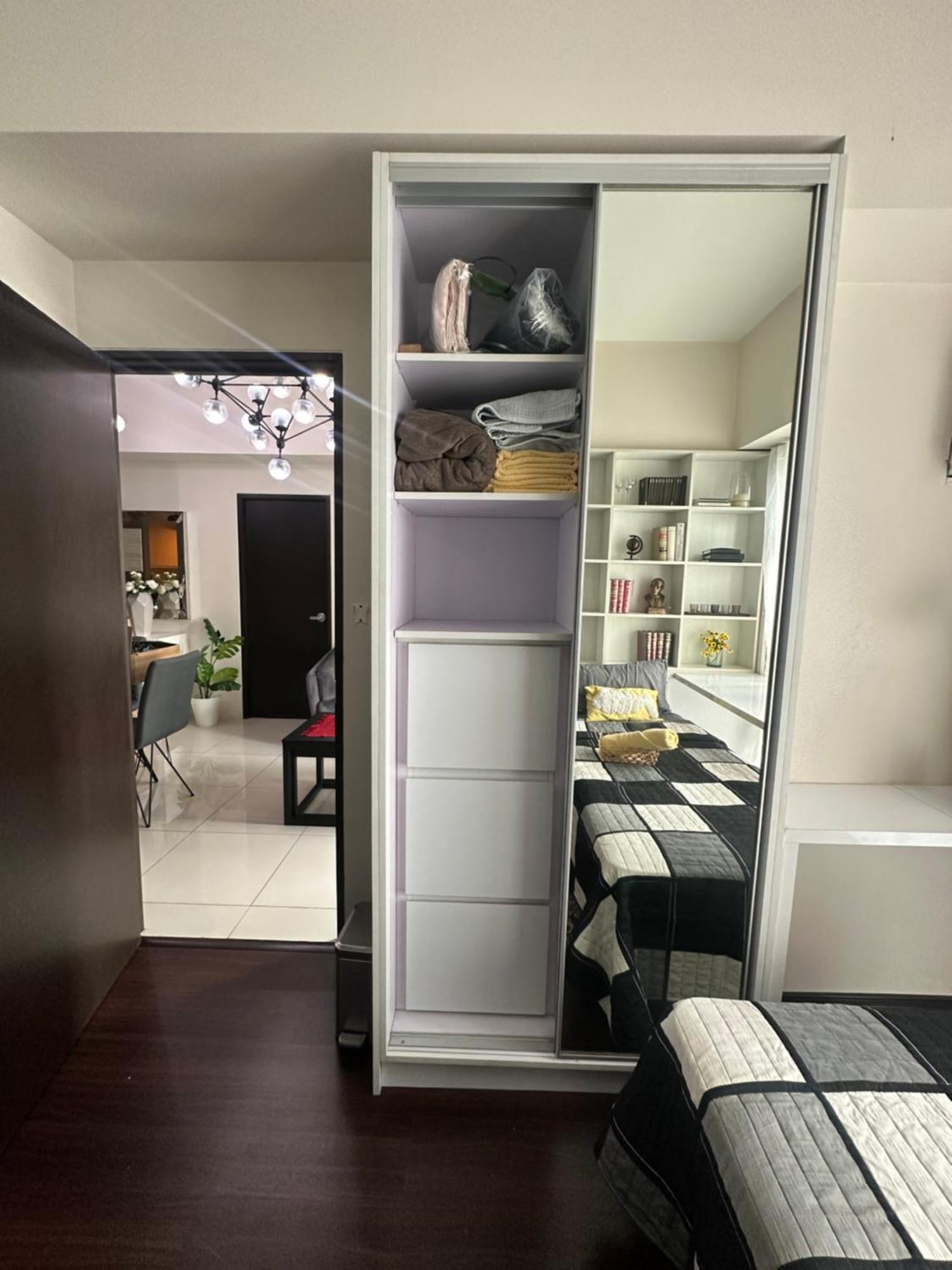 Homestay Single Bedroom With Private Toilet And Bath