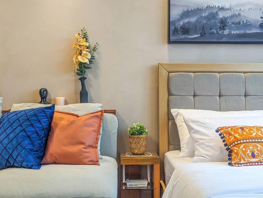 Apartment Stylish Moroccan Flair In Commonwealth Qc