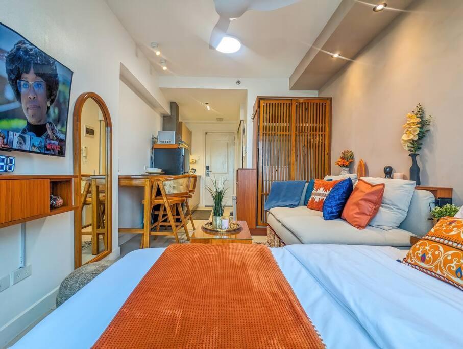 Apartment Stylish Moroccan Flair In Commonwealth Qc