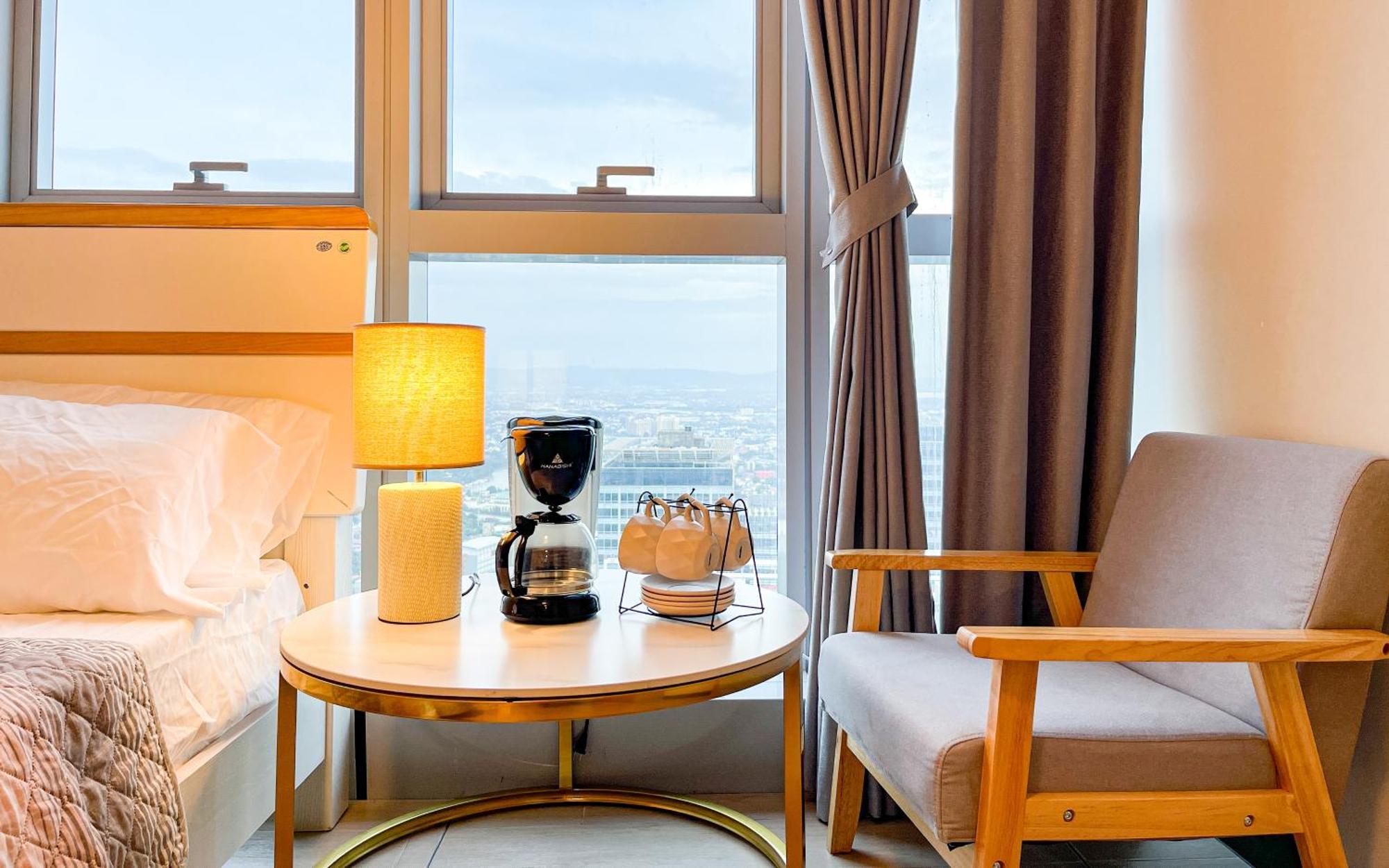 Bgc 2br Uptown Parksuites With Ps4 43 * Manila
