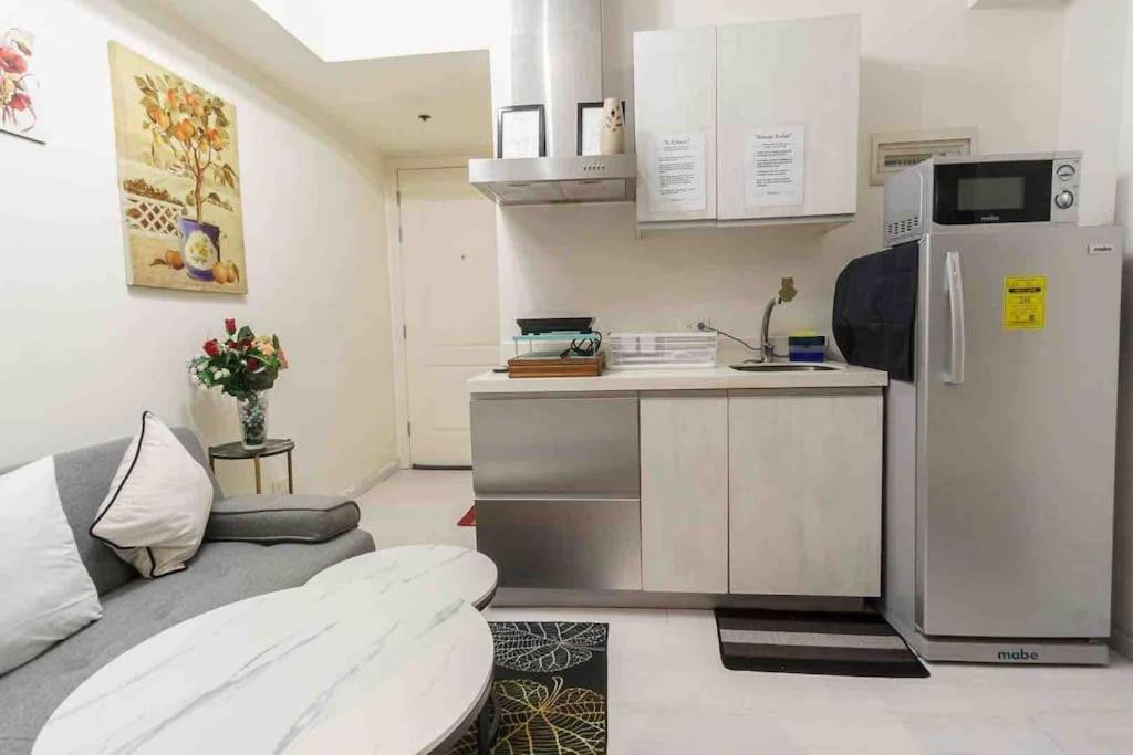 Holiday home Azure Skyview 1br Netflix Karaoke Ps3 Airport Manila