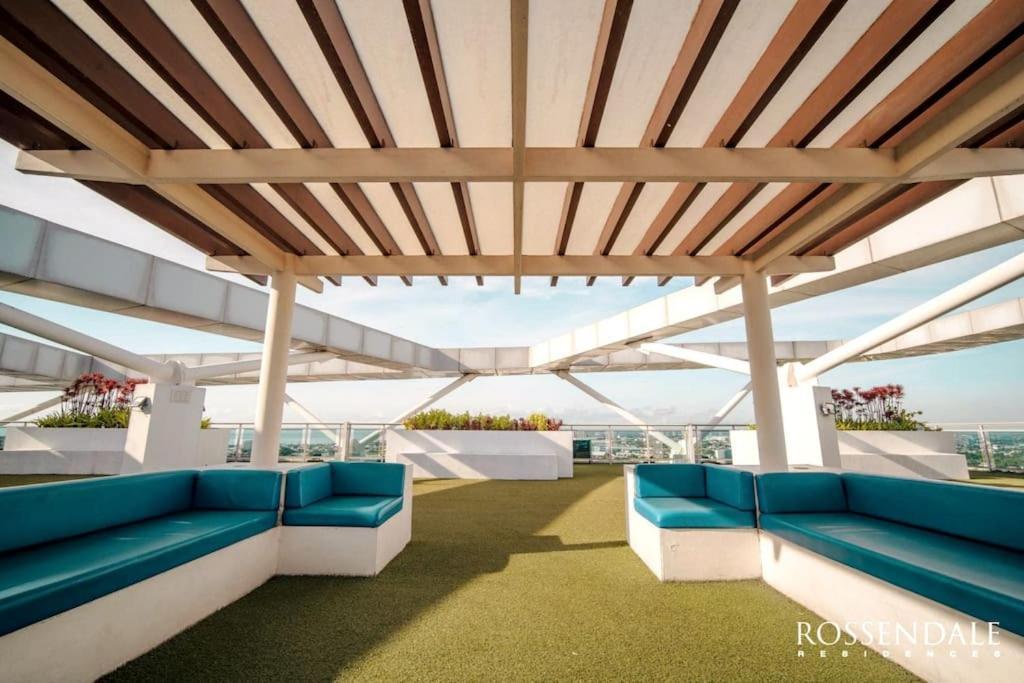 Holiday home Azure Skyview 1br Netflix Karaoke Ps3 Airport Manila