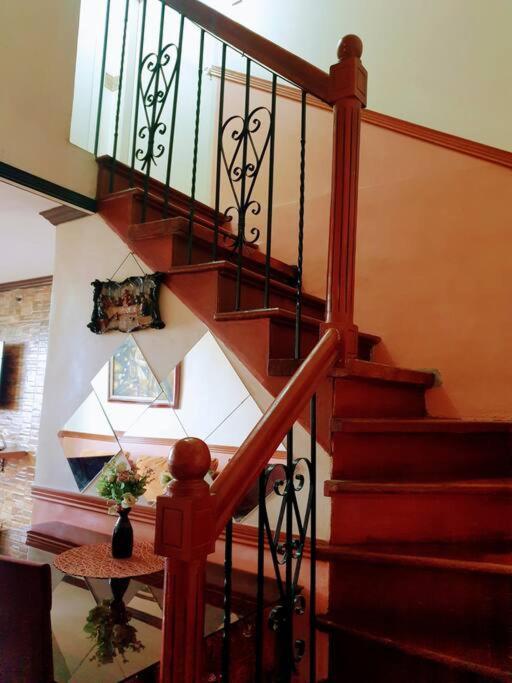 Greenhills Garden Square Apartment *