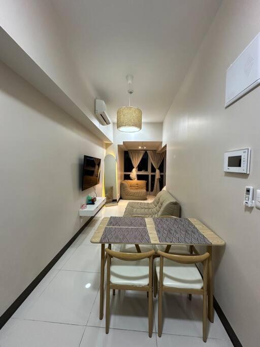 Classy And Spacious 1br-t1 Apartment
