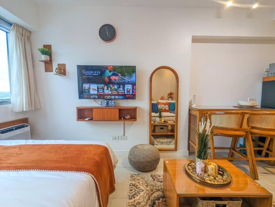 Apartment Stylish Moroccan Flair In Commonwealth Qc *