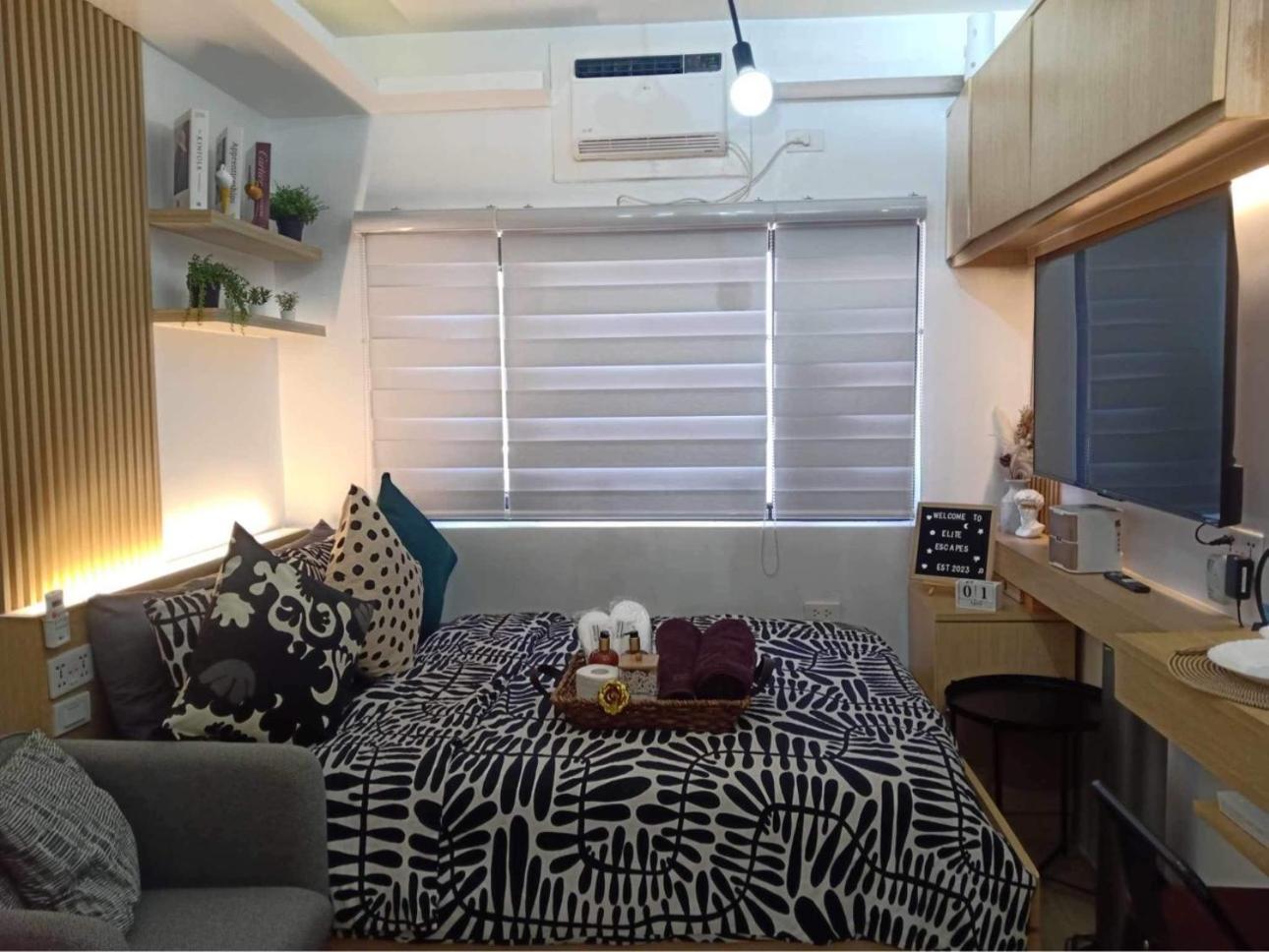 Alabang Unit W/ High Speed Fiber Wifi Manila