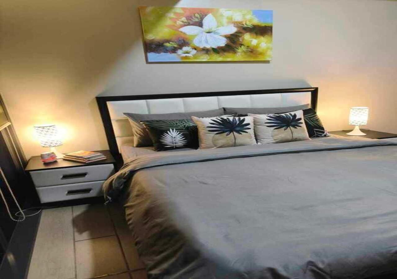 Apartment Avery's Place @ One Eastwood Avenue Manila