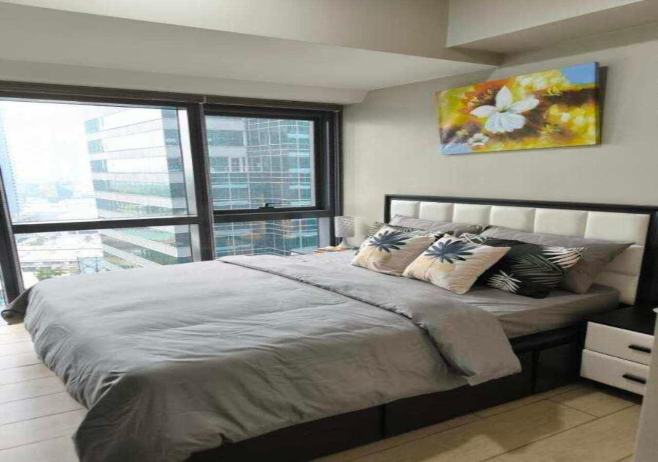 Avery's Place @ One Eastwood Avenue * Manila