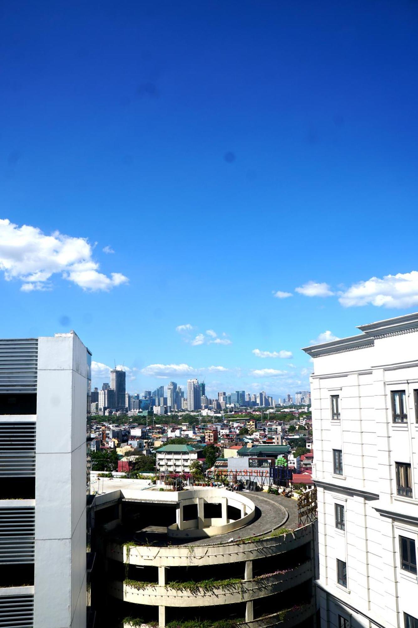 Newport Naia T3 Pasay * Manila