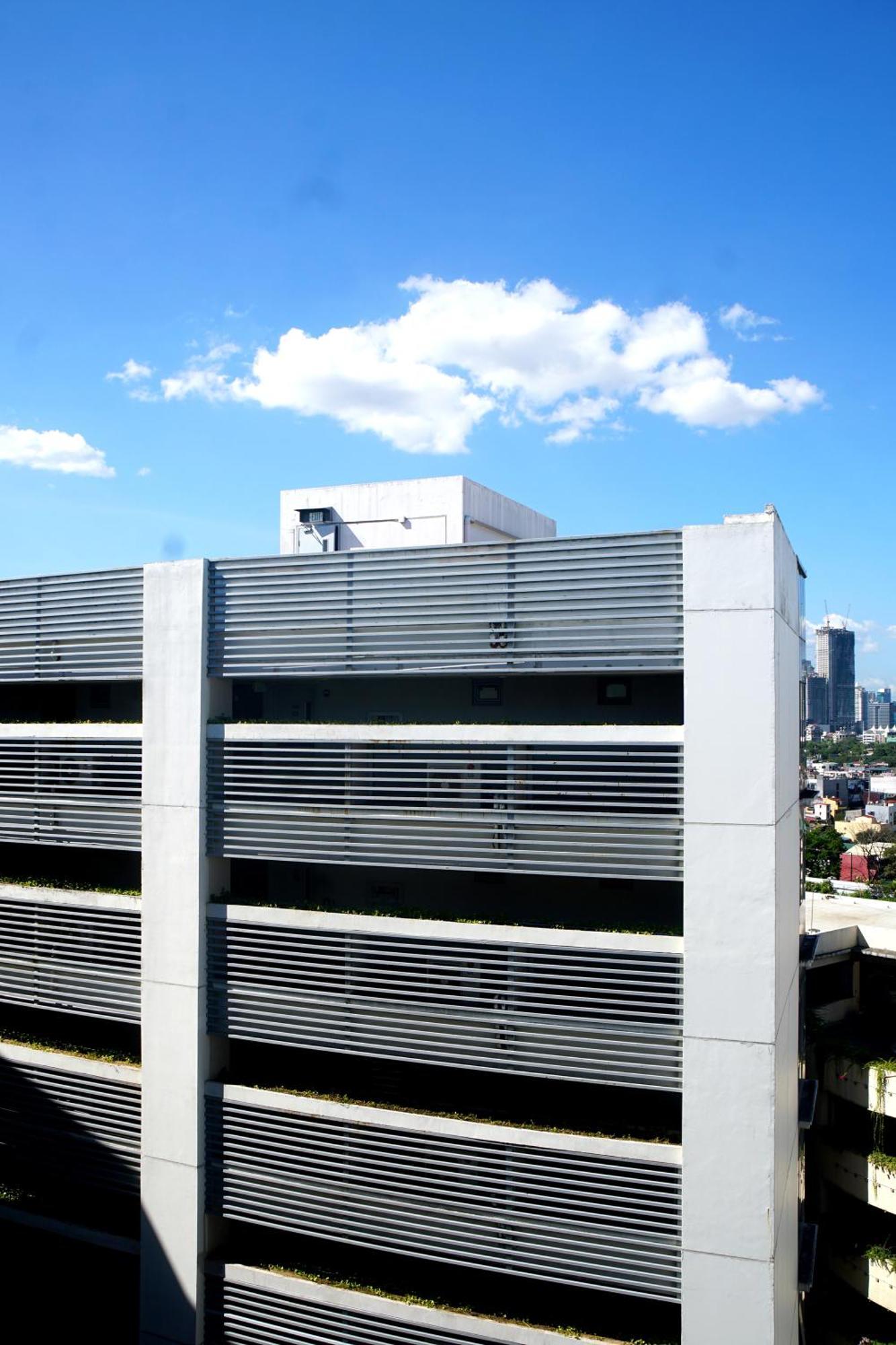 Newport Naia T3 Pasay Manila