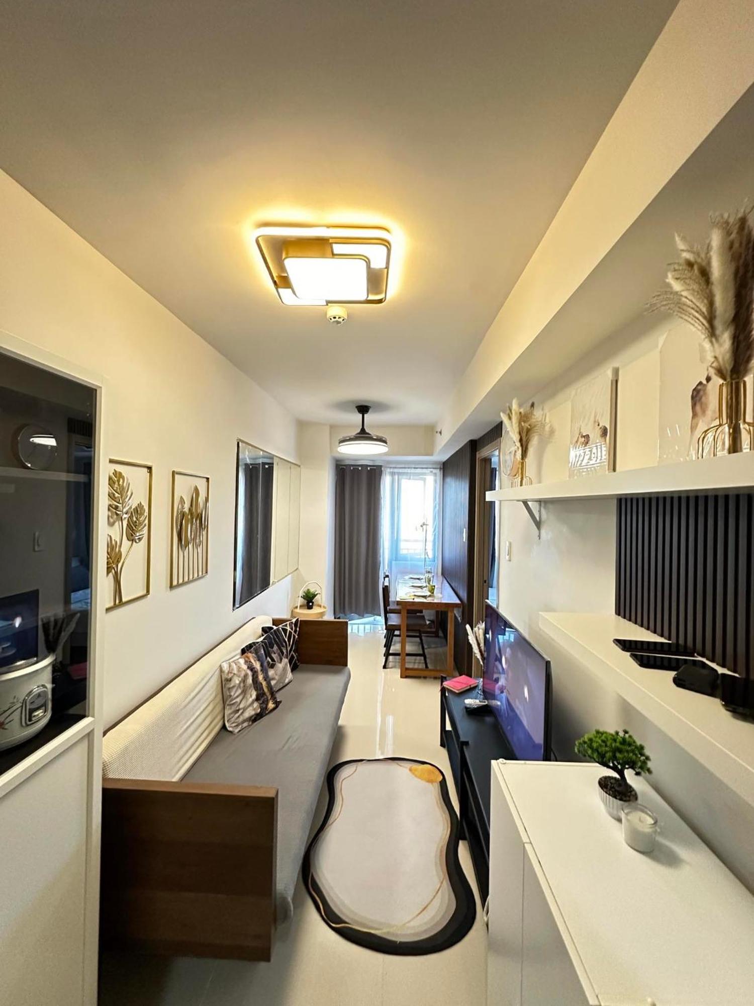 Apartment Mall Of Moa S Residences , Ikea Pasay , Naia Airport , Bay *