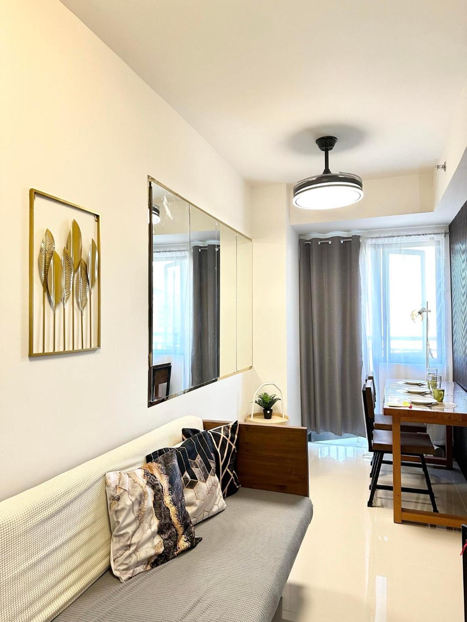Mall Of Moa S Residences , Ikea Pasay , Naia Airport , Bay Apartment *