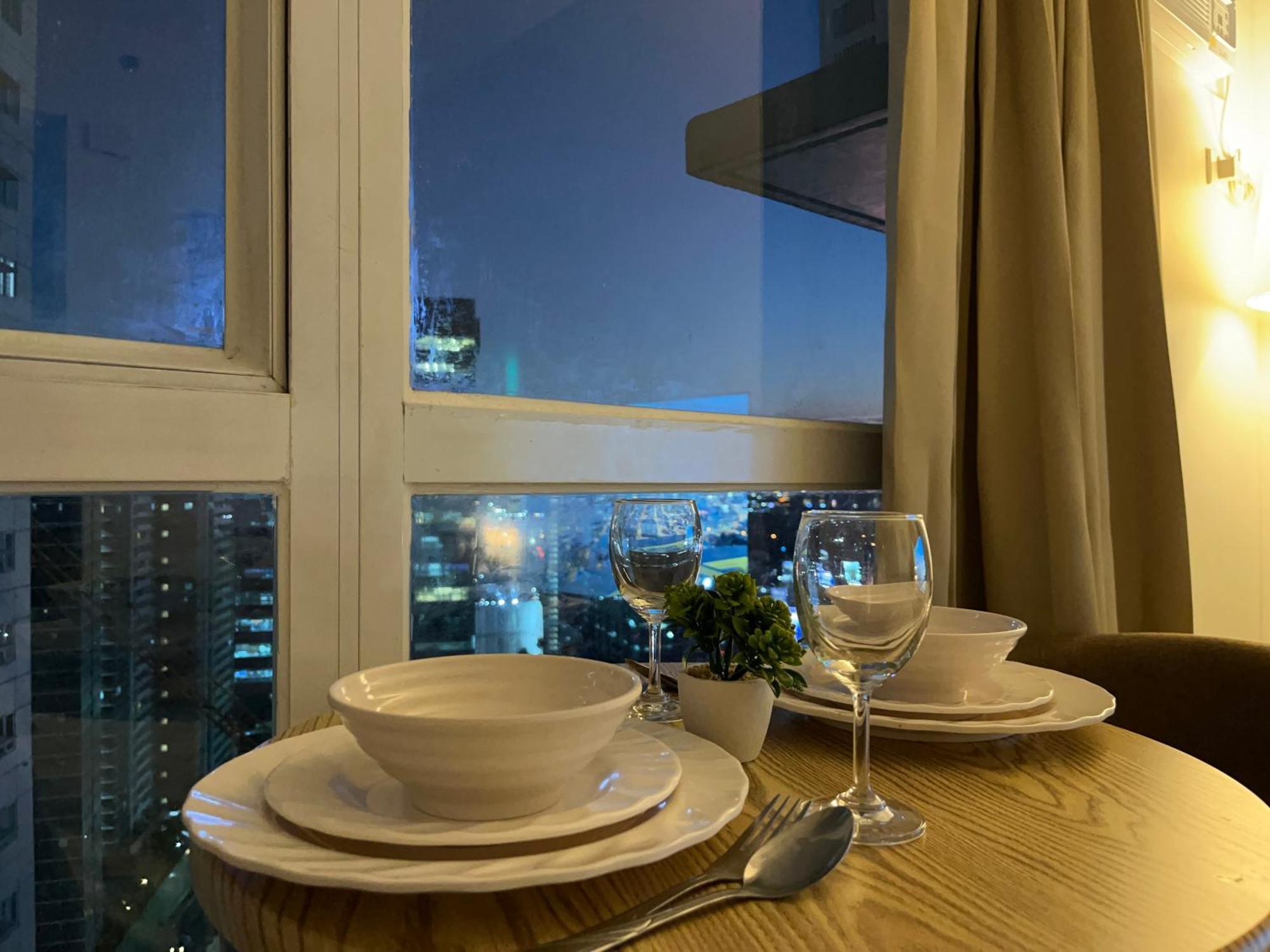Camari Mandaluyong Staycation 2 With Ps4, 400mbps Wifi, Pool, Netflix Near Mrt Boni, Bgc, Megamall, Makati Manila