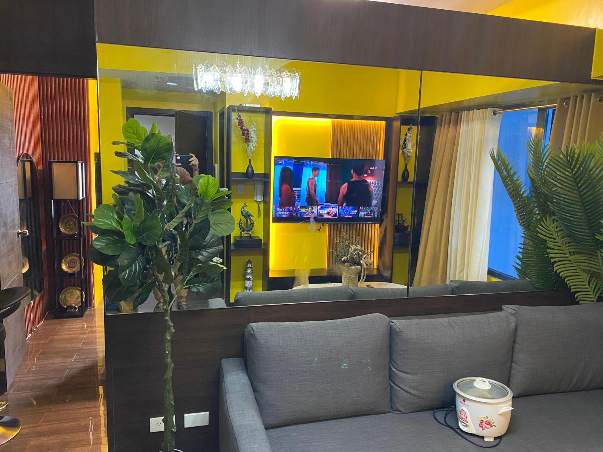 Apartment Laugh And Lounge 2 Bedroom Luxury Air Makati *