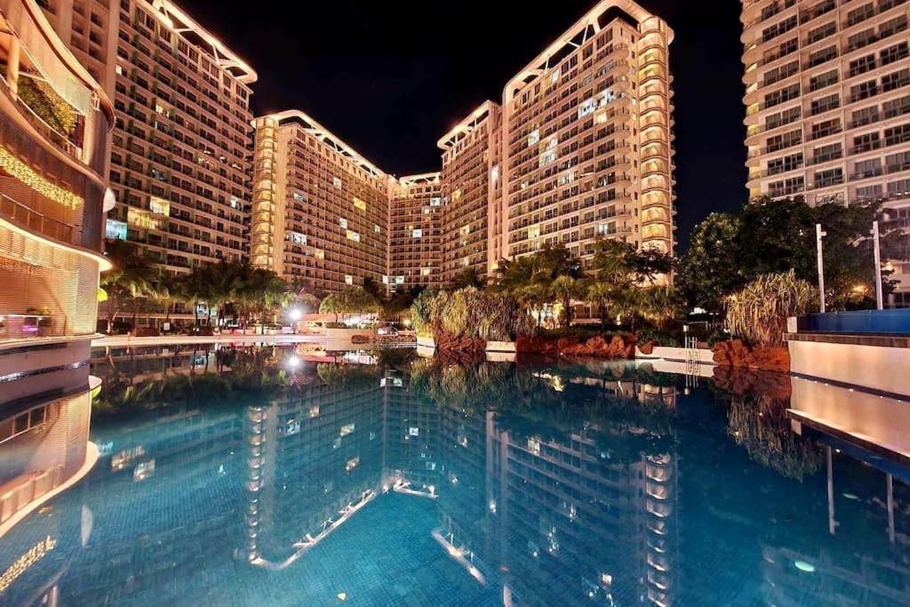 Azure Skyview 1br Netflix Karaoke Ps3 Airport Holiday home