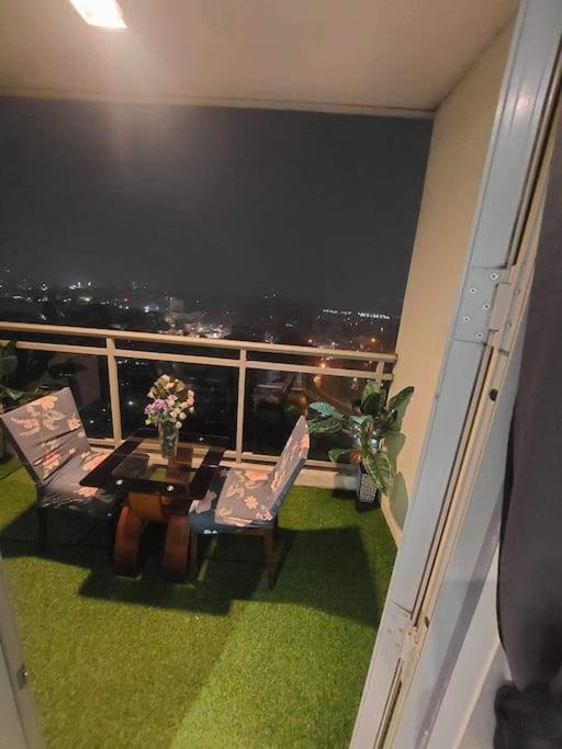 Azure Skyview 1br Netflix Karaoke Ps3 Airport Holiday home
