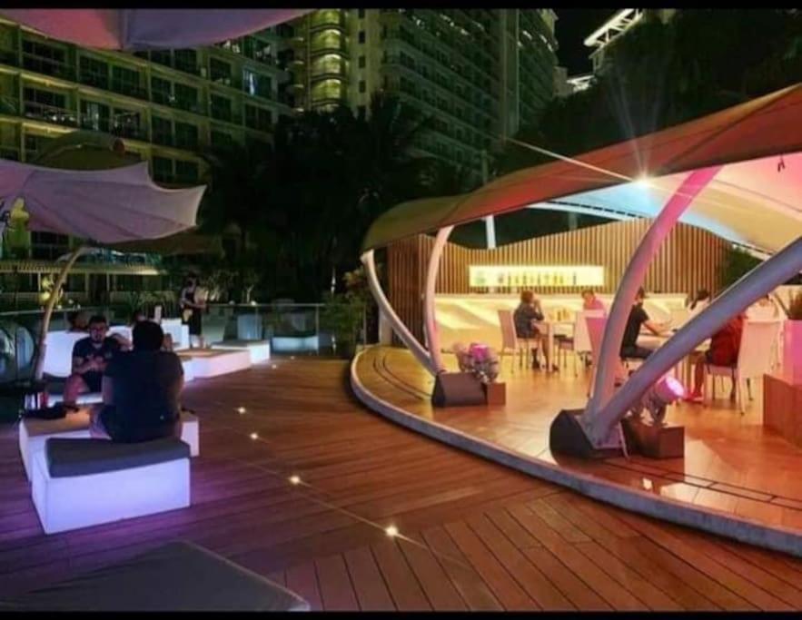 Azure Skyview 1br Netflix Karaoke Ps3 Airport Manila