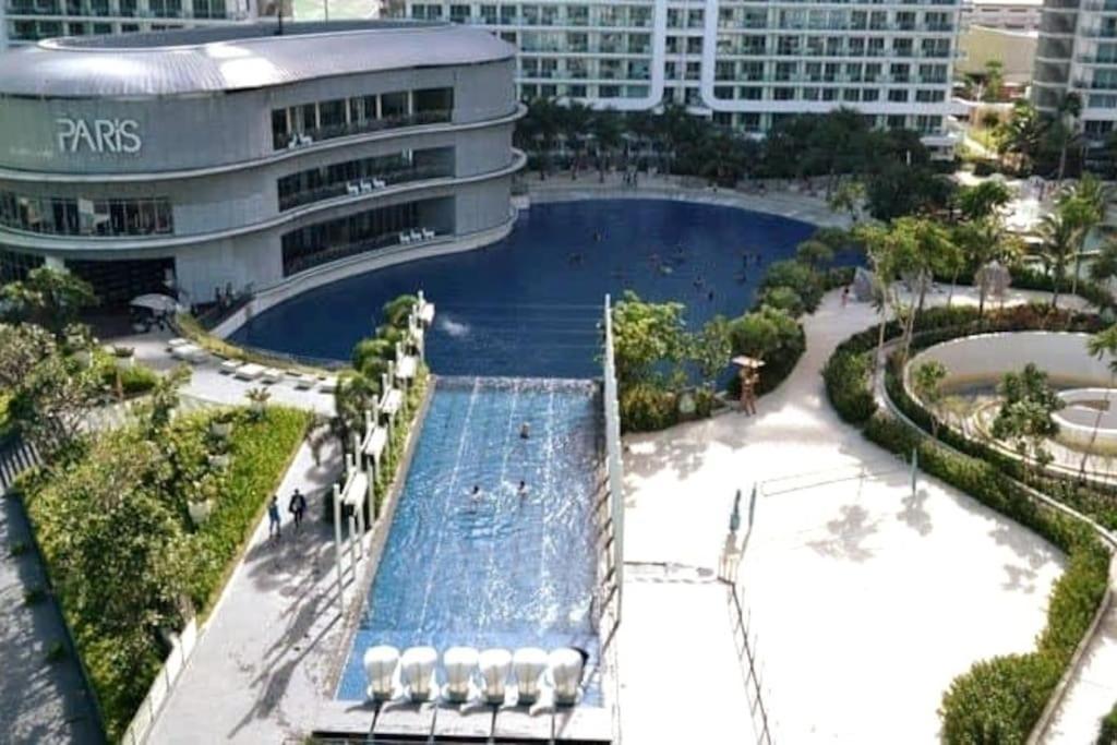 Azure Skyview 1br Netflix Karaoke Ps3 Airport Holiday home