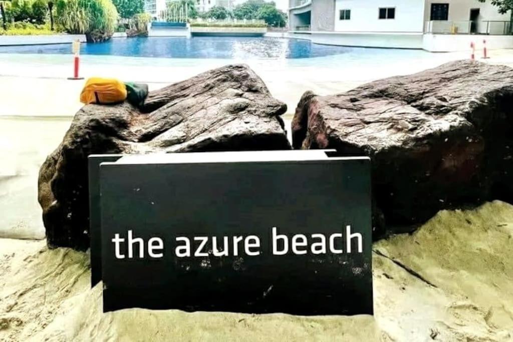 Azure Skyview 1br Netflix Karaoke Ps3 Airport Holiday home