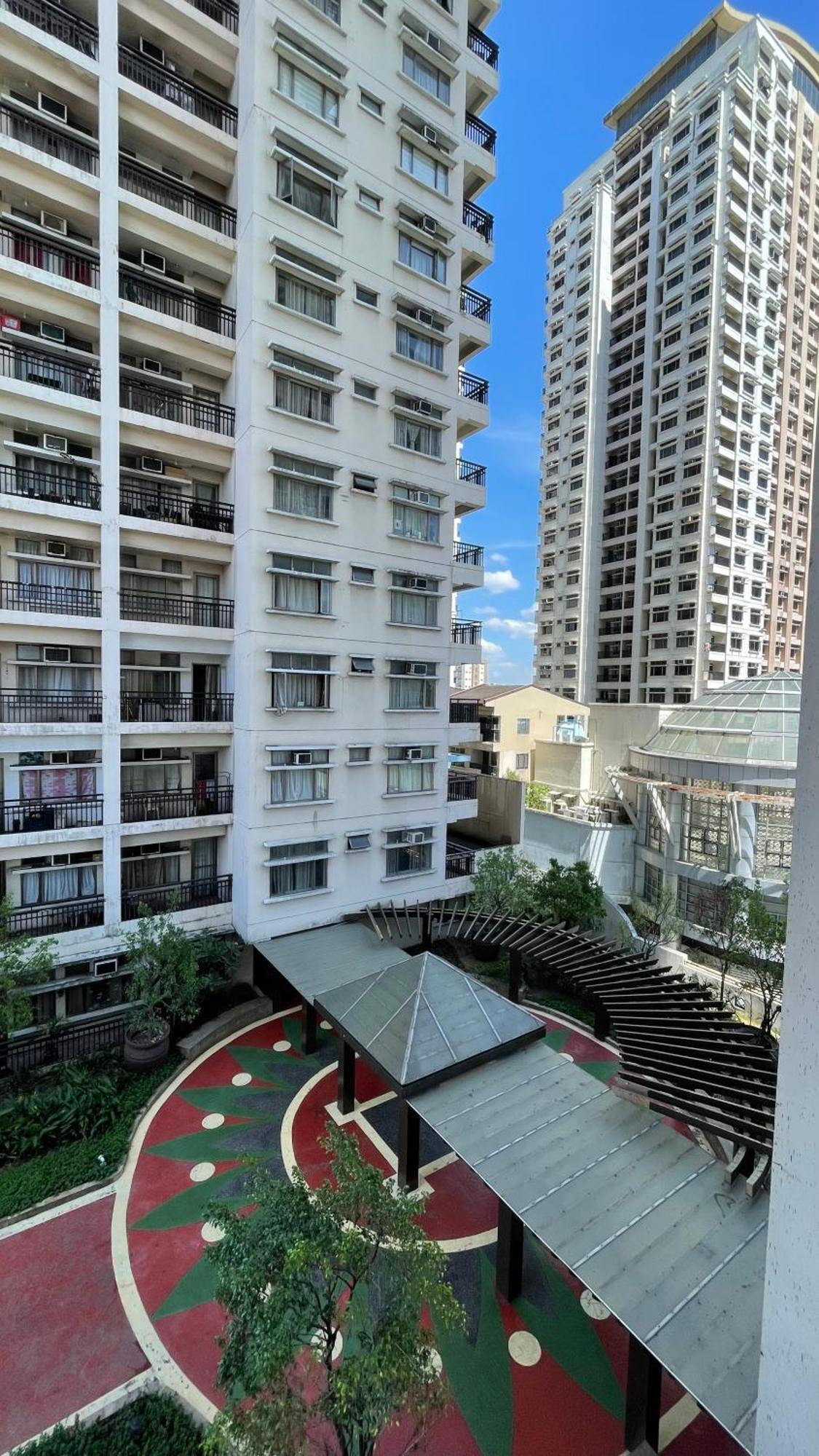 Homestay The Plosius Rich At Manhattan Cubao *