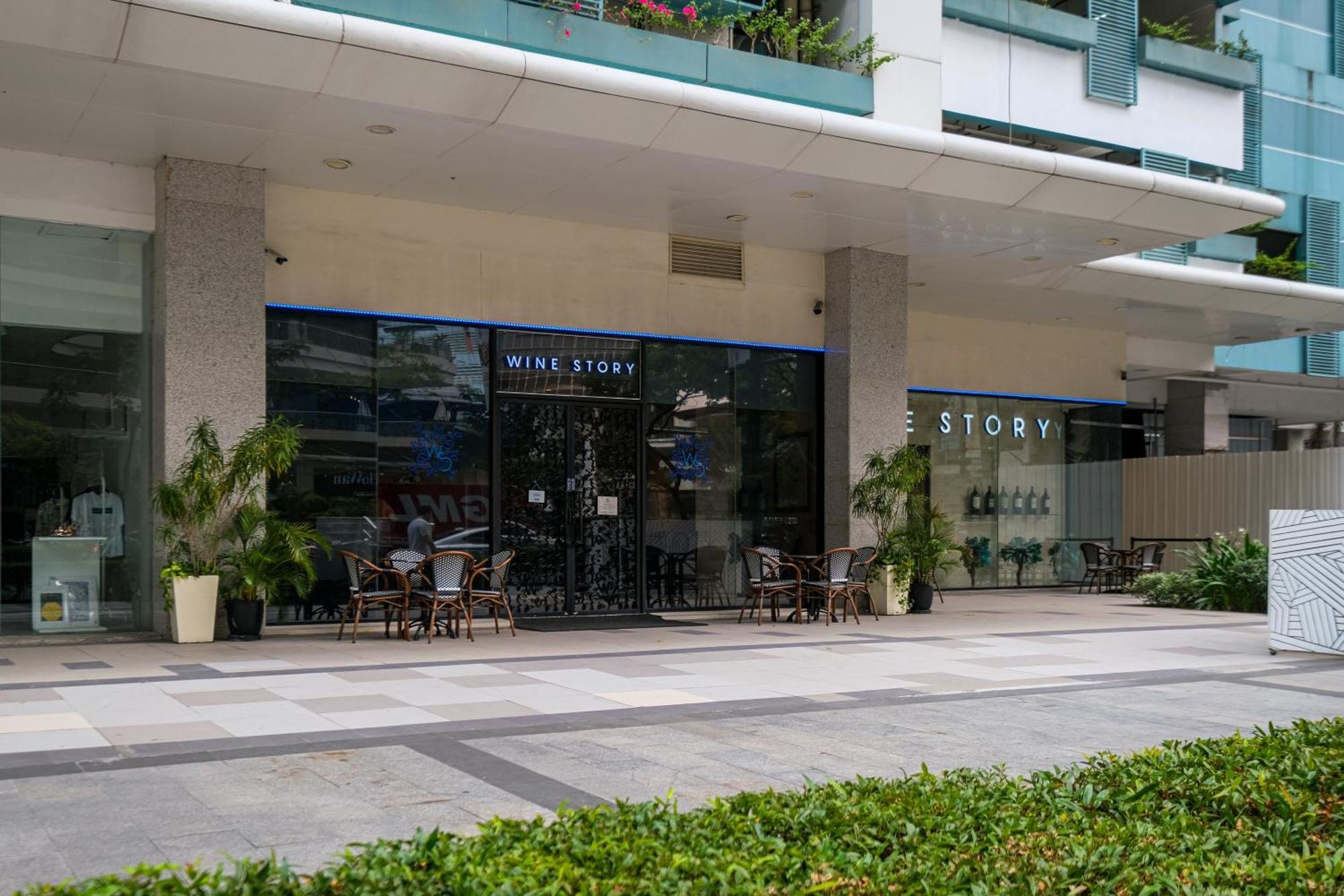 Bgc 2br Uptown Parksuites With Ps4 43 * Manila