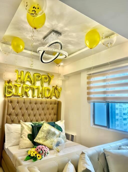 Apartment Near Airport Okada Moa W/ 60 Inch Smart Tv Manila