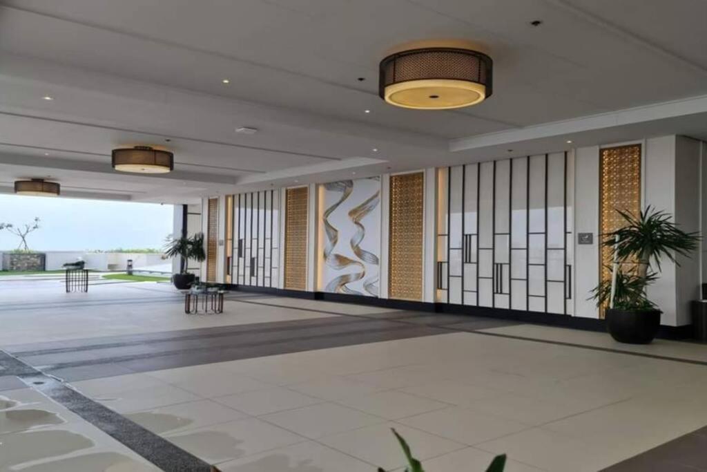 Dmci Theorabella Qc, 1 Bedroom W/bal In Cubao38sqm * Manila
