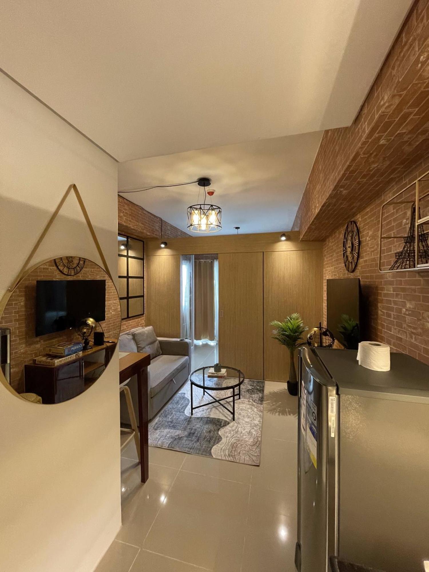 Grass Residences Industrial-themed Staycation * Manila