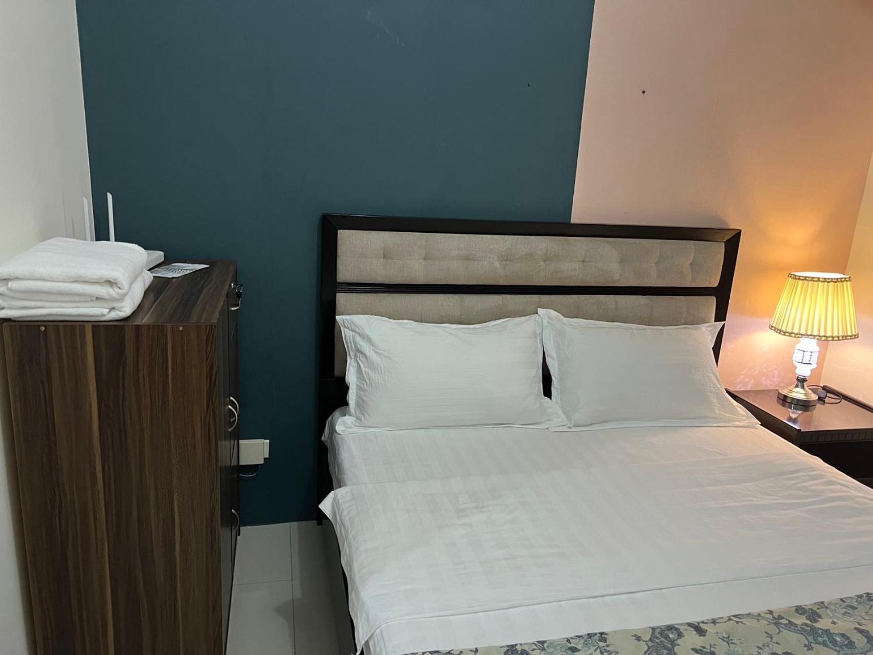 Grand Riviera * Manila