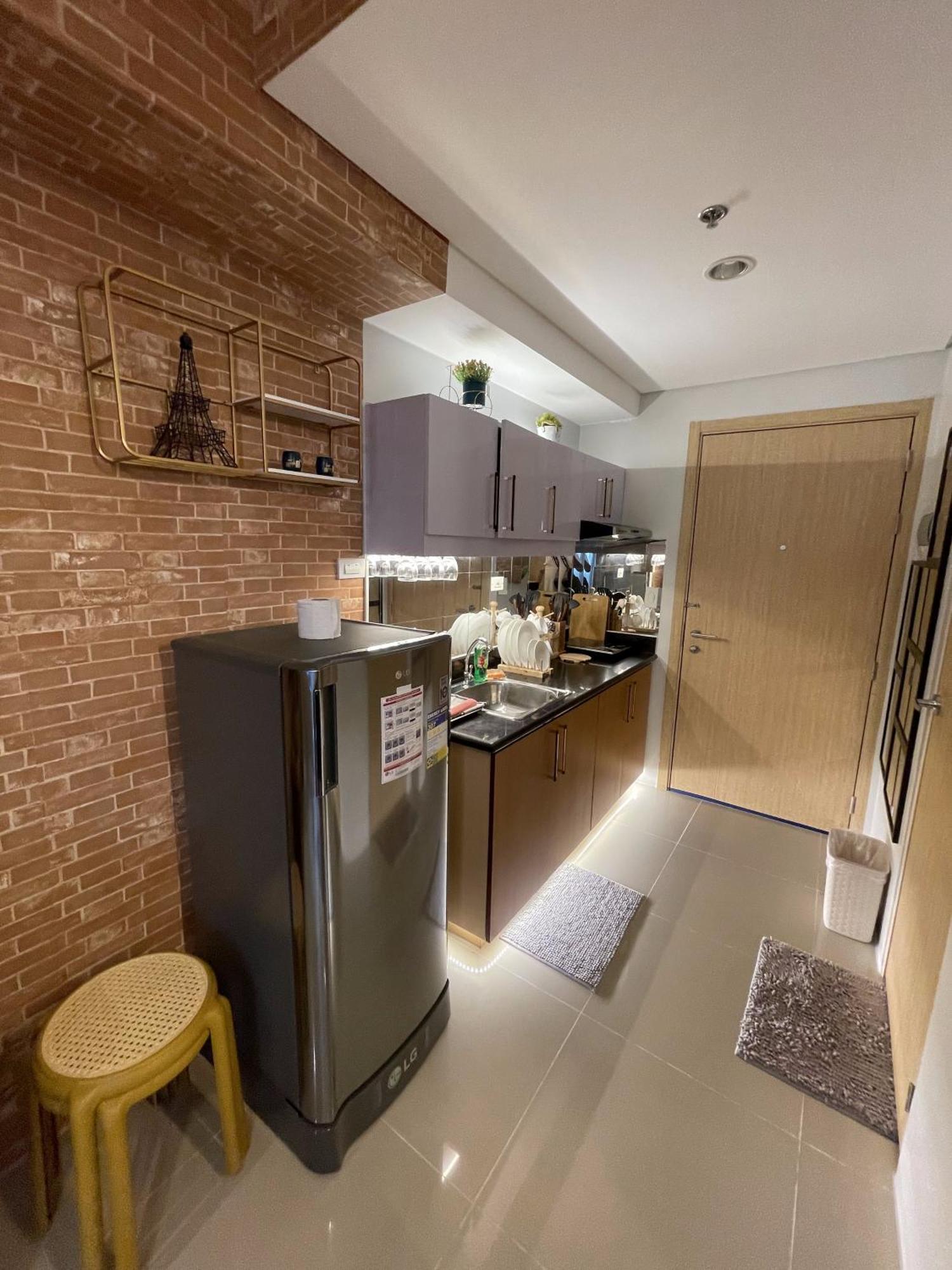 Grass Residences Industrial-themed Staycation Apartment *