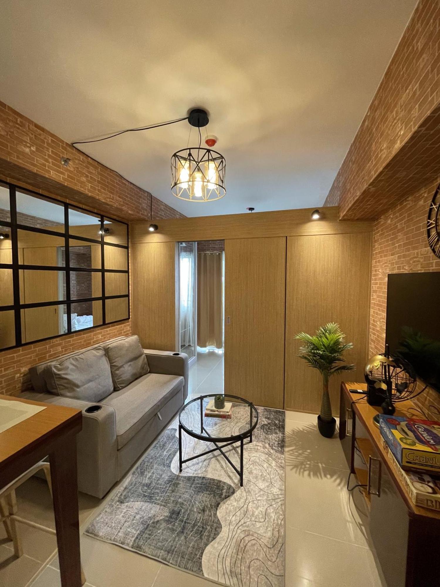 Grass Residences Industrial-themed Staycation * Manila