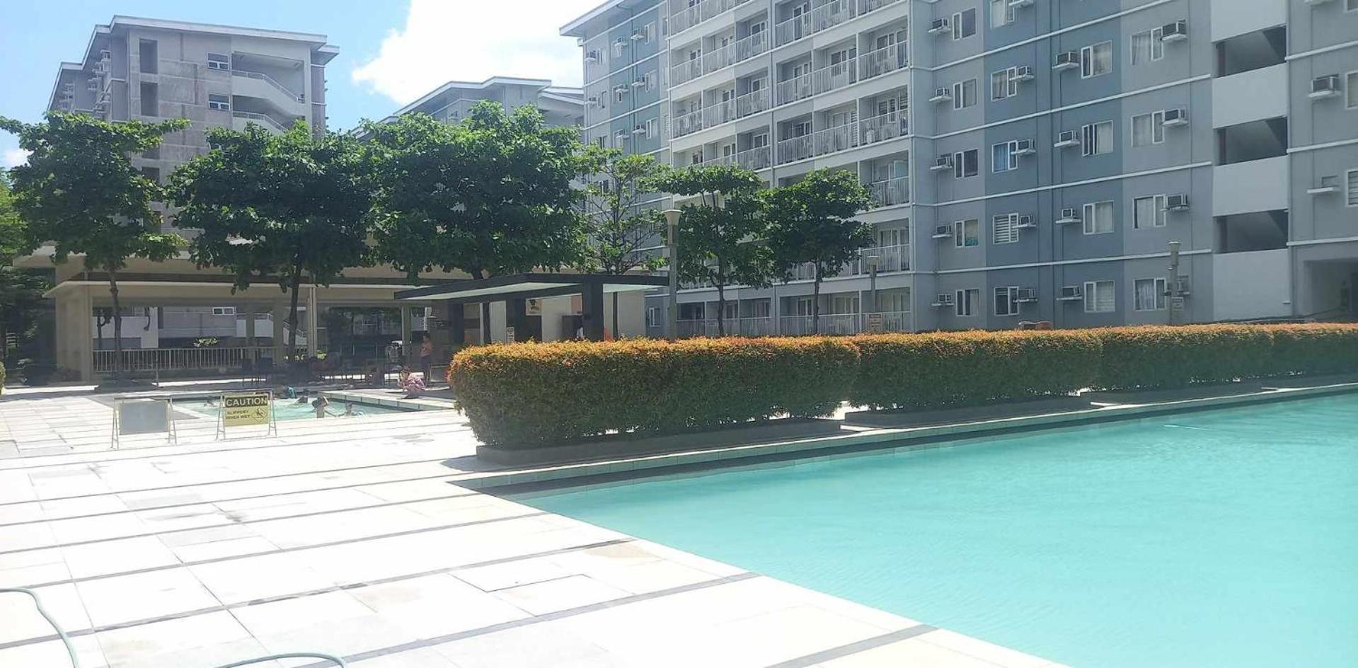 Trees Residences 1 Bedroom With Netflix And Bluetootth Karaoke Speaker With 2 Mini Microphone Manila